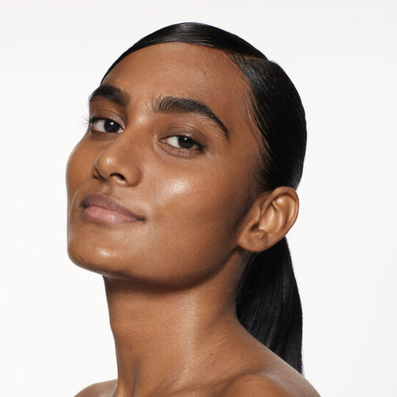 REVITALESSENCE Base l�quida Skin Glow430